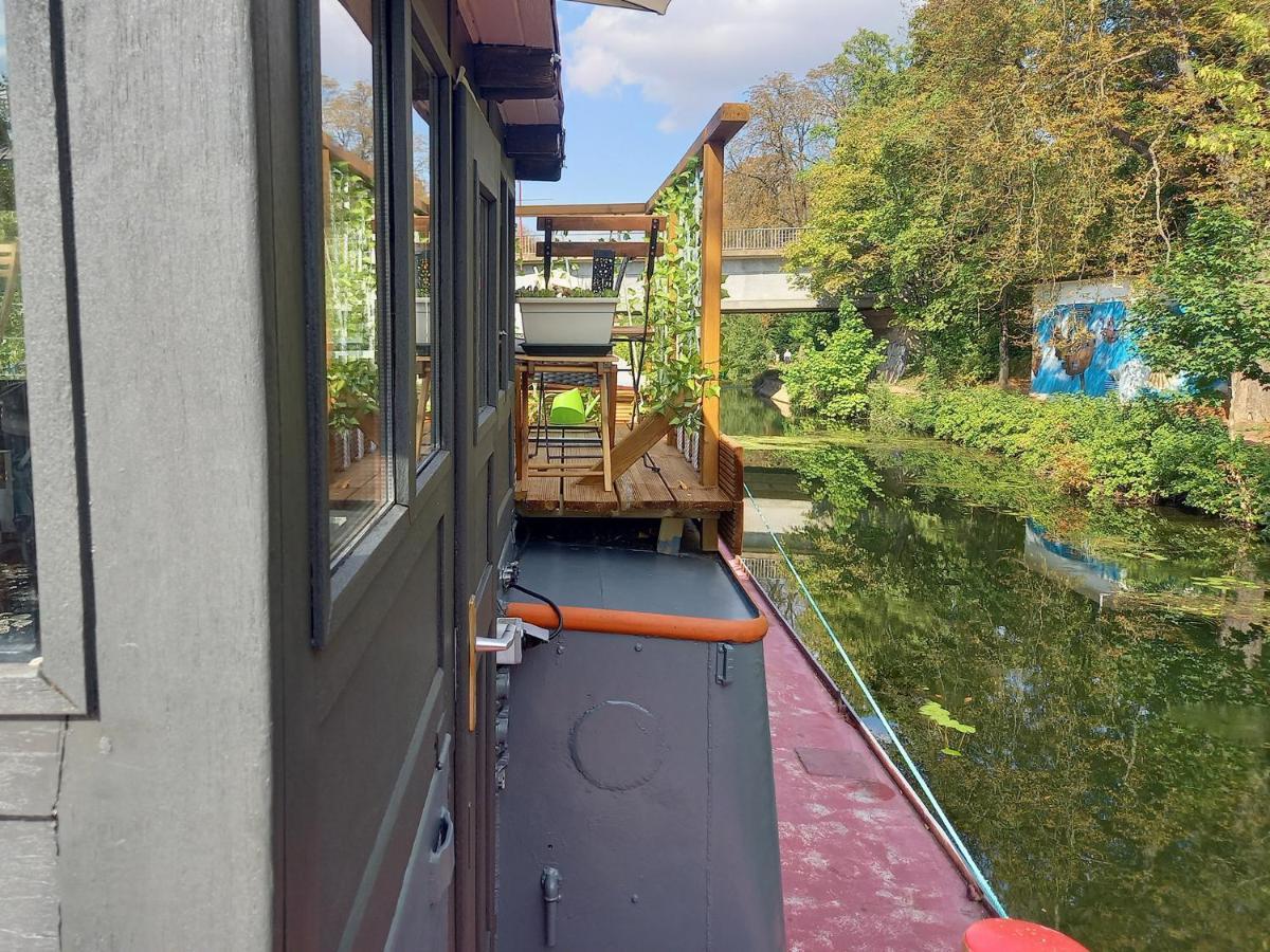 Appartement atypique indépendant sur péniche Metz Esterno foto