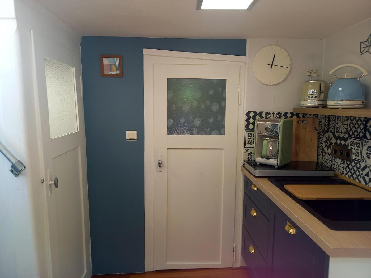 Appartement atypique indépendant sur péniche Metz Esterno foto