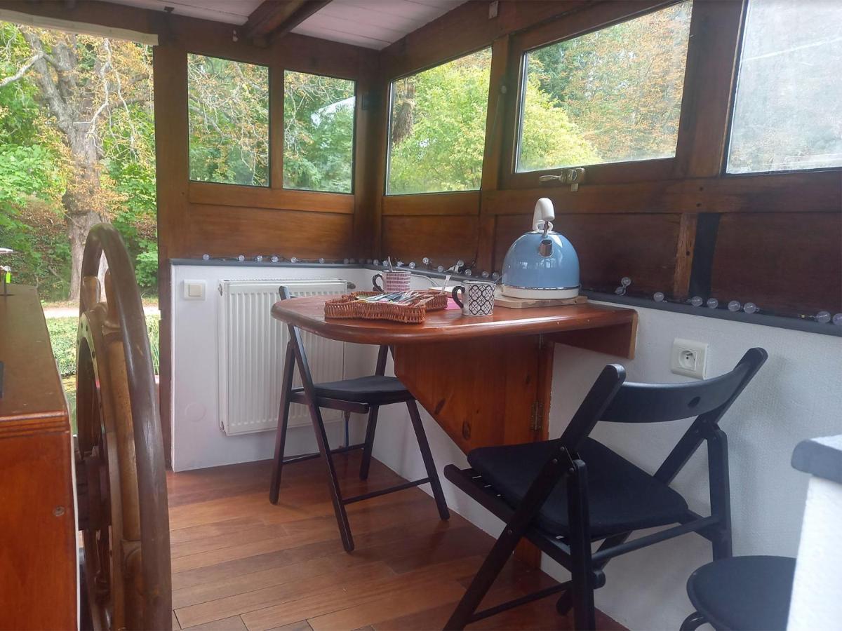Appartement atypique indépendant sur péniche Metz Esterno foto