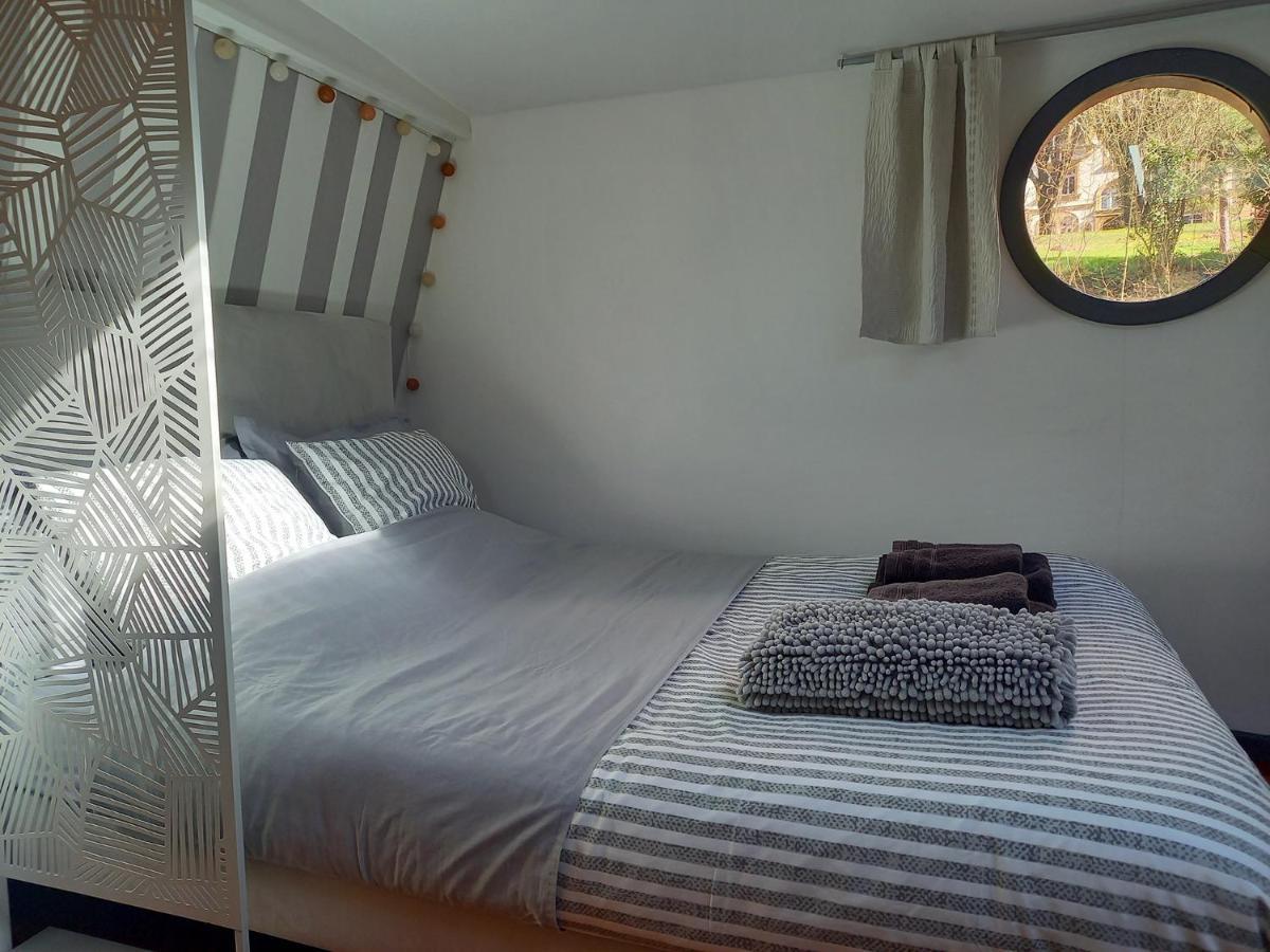 Appartement atypique indépendant sur péniche Metz Esterno foto