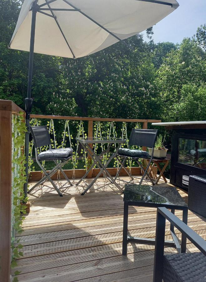 Appartement atypique indépendant sur péniche Metz Esterno foto