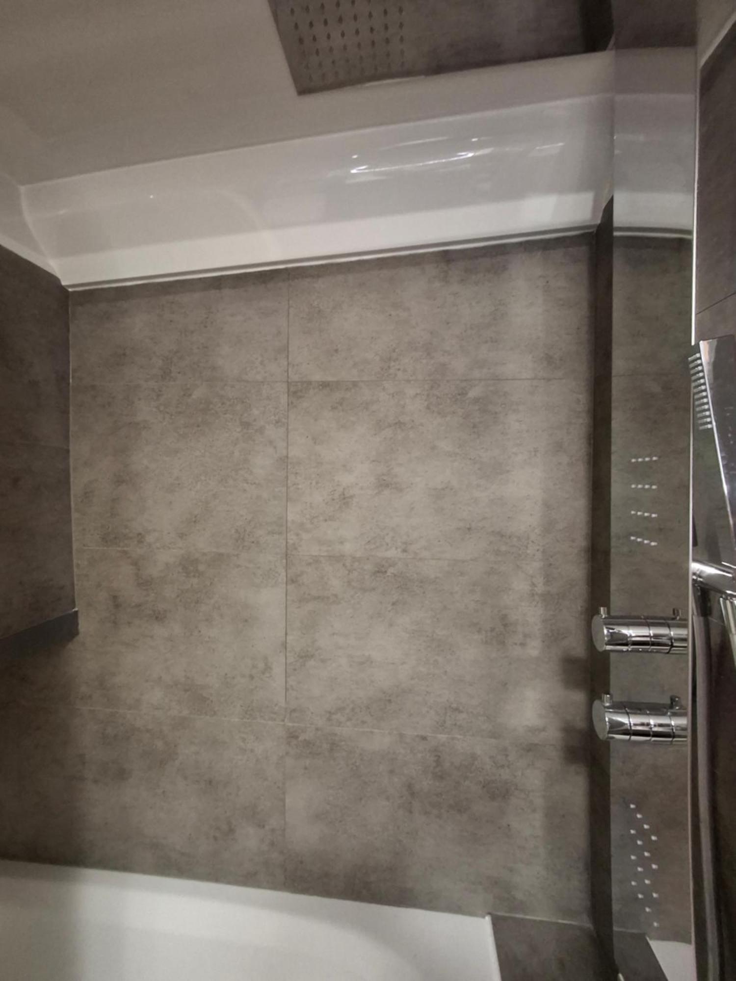 Appartement atypique indépendant sur péniche Metz Esterno foto
